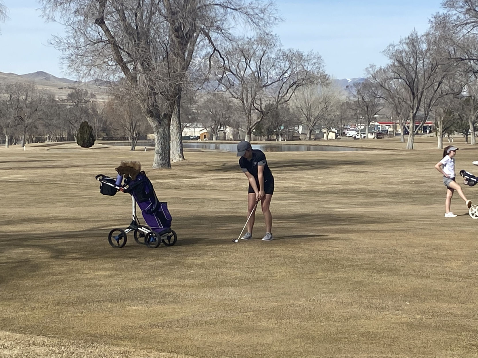030621-elk-spt-3a-girls-golf-jordan-maher-01.jpeg